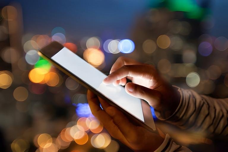 How data exchange in company networks influences users decisions concerning disclosure